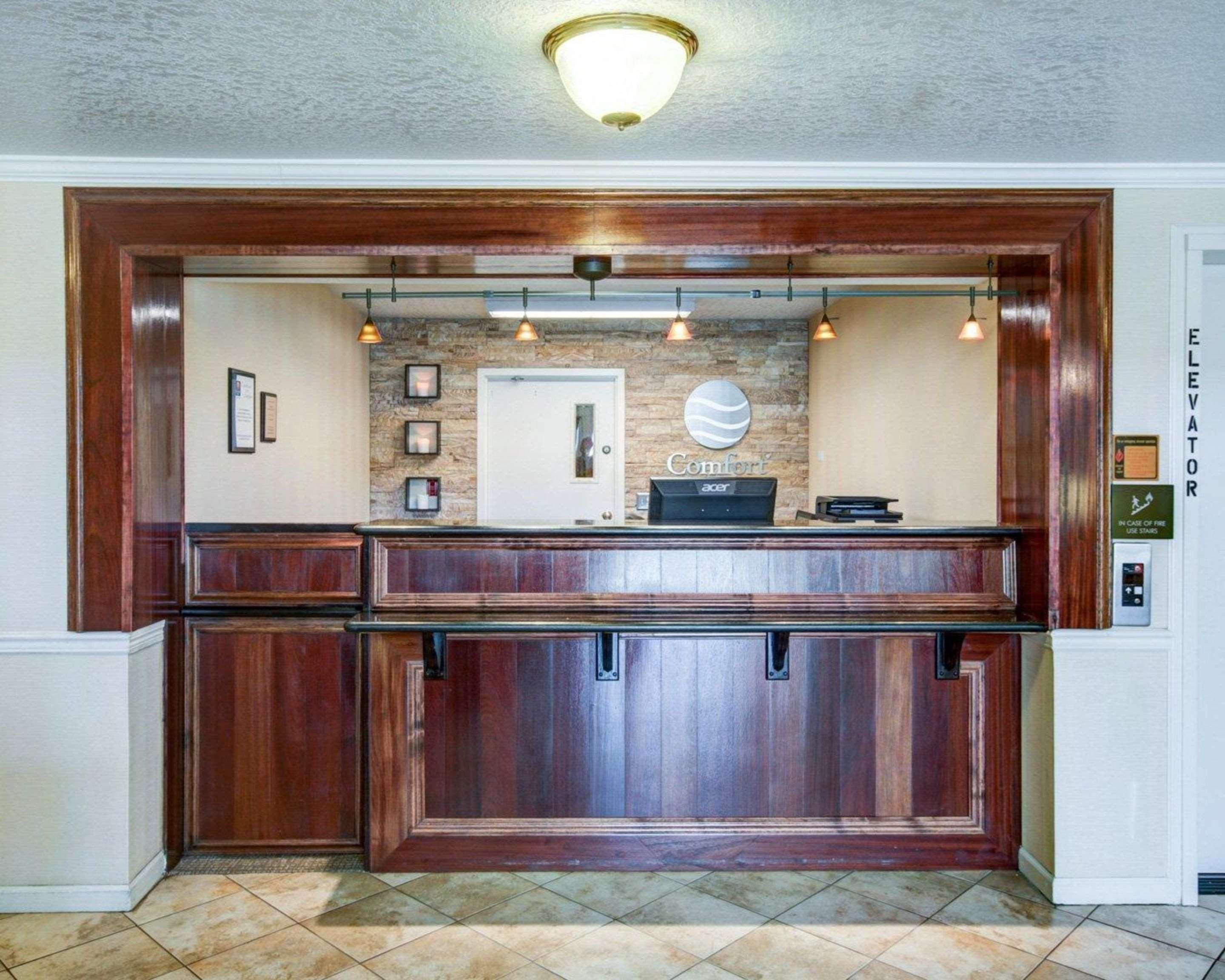 Comfort Inn Redding Near I-5 Kültér fotó